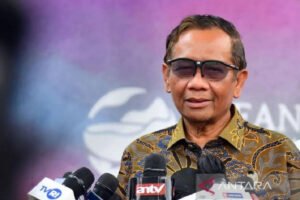 Soal Dugaan Judol, Mahfud MD: Jangan Dengar Budi Arie, Siapa Sudah Pernah Dicuri?